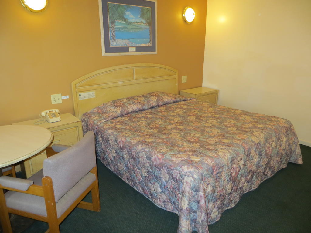 Budget Inn Себринг Стая снимка